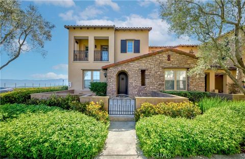 32 Talmont Newport Coast CA 92657