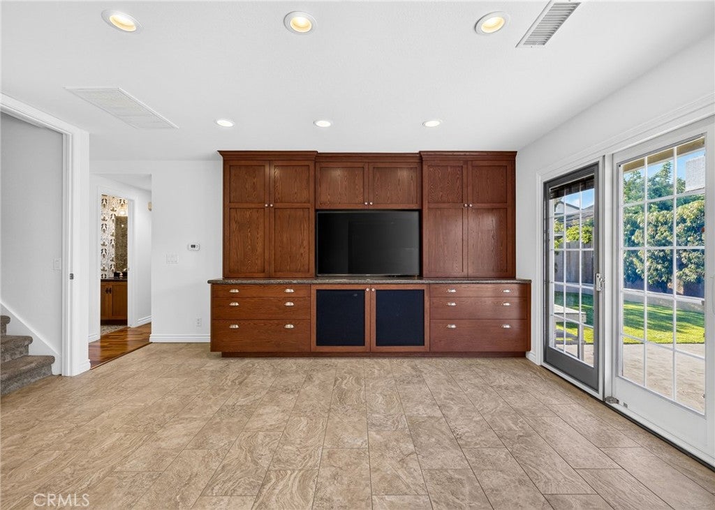 5291 Kenilworth, Huntington Beach CA 92649 - Photo 15