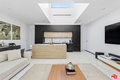 Photo of 1253 N Sweetzer Avenue #7, West Hollywood, CA 90069 (MLS # 26670101)