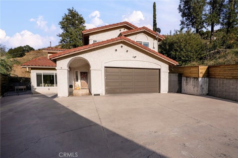 Photo of 10110 Sunland Boulevard, Shadow Hills, CA 91040 (MLS # SR26208210)