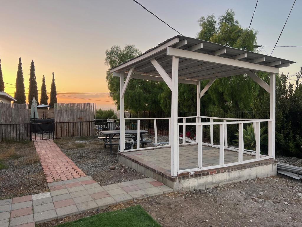 Opportunity Knocks, Peak point of Madrone and 65 th Street Views of the City all the way to Coronado Bridge, 20,000 square feet all usable makes this a potentail for a development to ADD value while generating great income, Ideal for Sober Living and or Senior living with some easy relatively mofifications Buyer and buyers agent to verify all information prior to close of escrow