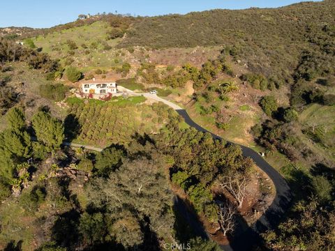 Photo of 2115 Rainbow Glen Road, Fallbrook, CA 92028 (MLS # ND25049551)