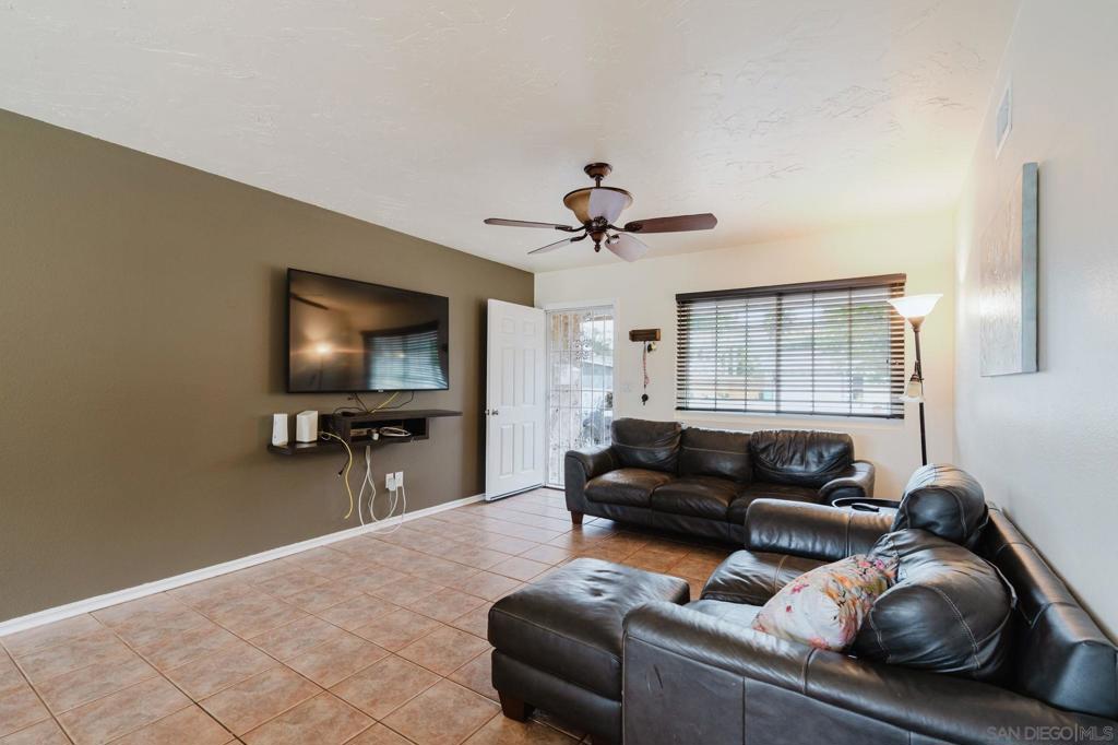 8028 Woodpecker Way