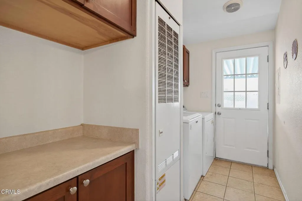 Ojai, California 93023, United States, 3 Bedrooms Bedrooms, ,2 BathroomsBathrooms,Residential,Active,173913