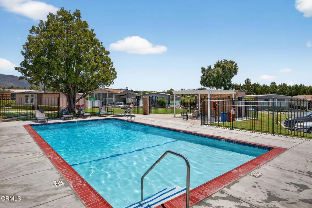 Ojai, California 93023, United States, 3 Bedrooms Bedrooms, ,2 BathroomsBathrooms,Residential,Active,173913