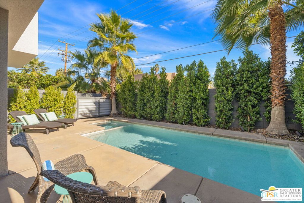 48 @ Baristo - Residential