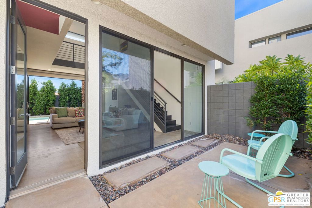 48 @ Baristo - Residential