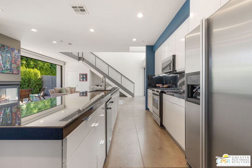 48 @ Baristo - Residential