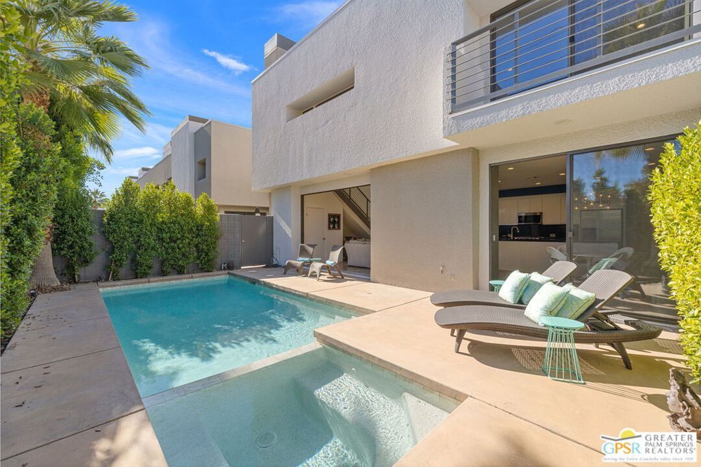 Photo of 1534 E Baristo Road, Palm Springs, CA 92262 (MLS # 25628053PS)