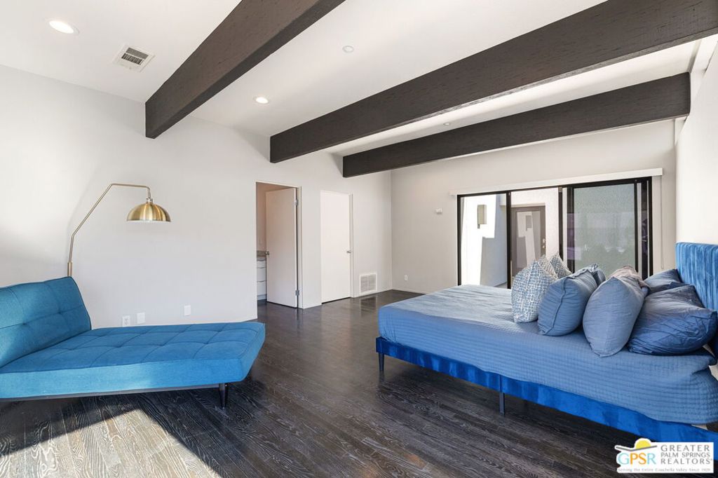 48 @ Baristo - Residential