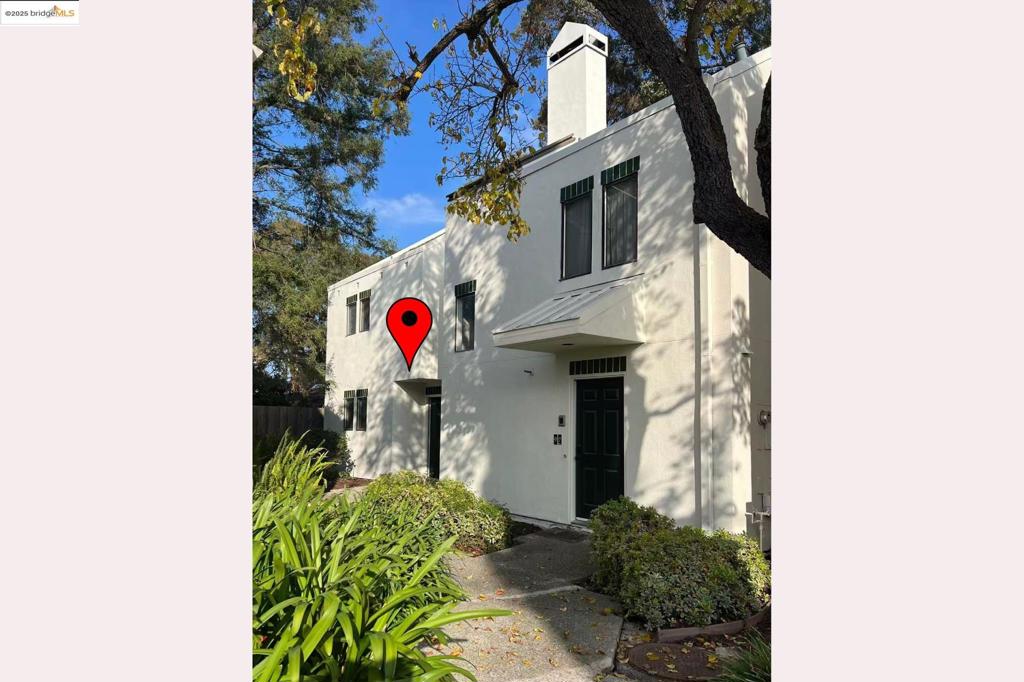 TWO WORLDS - Residential