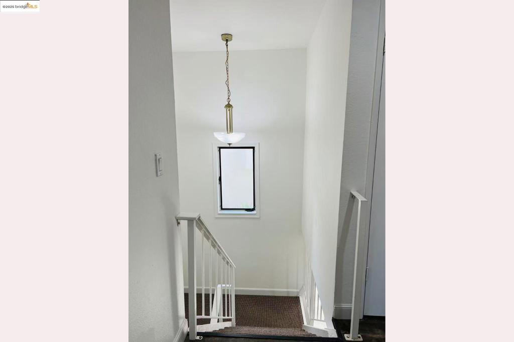 TWO WORLDS - Residential