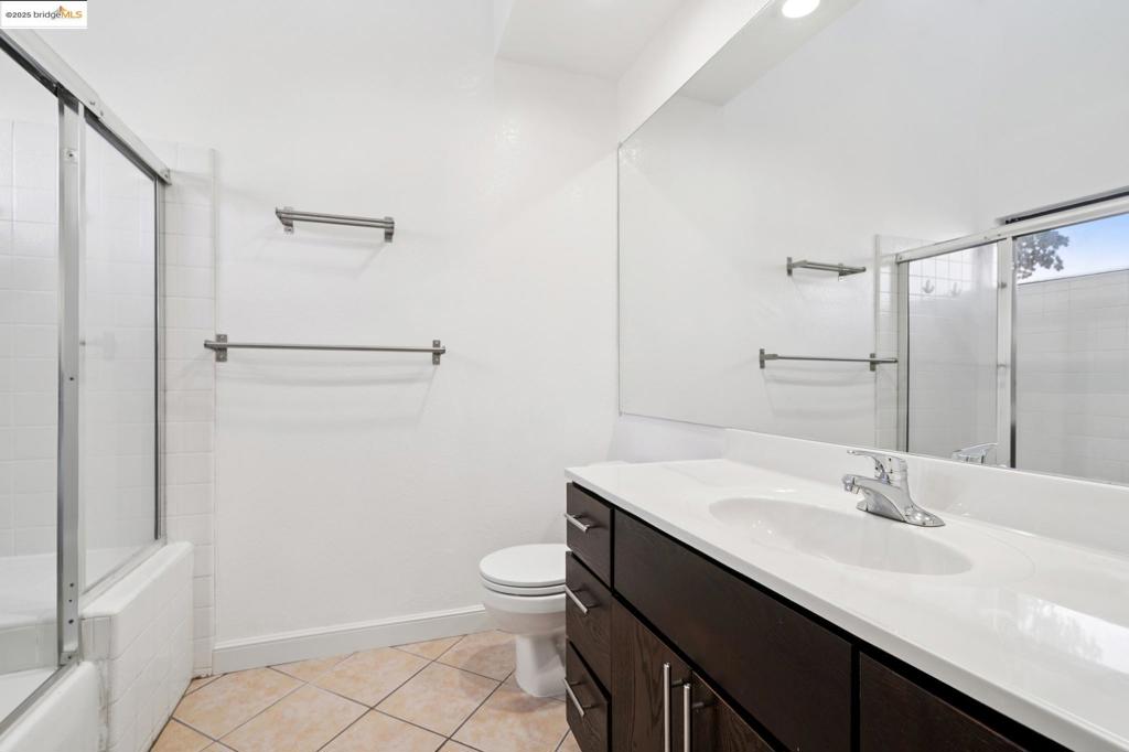 TWO WORLDS - Residential