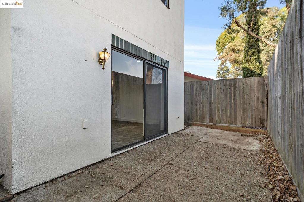 TWO WORLDS - Residential