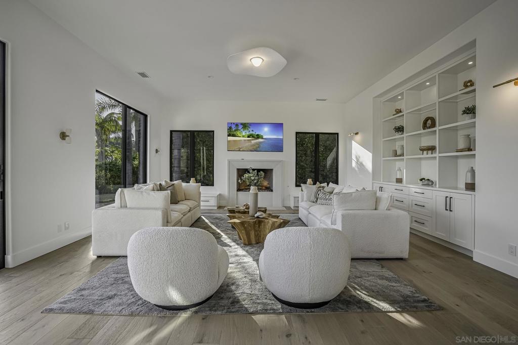 Rancho Santa Fe - Residential