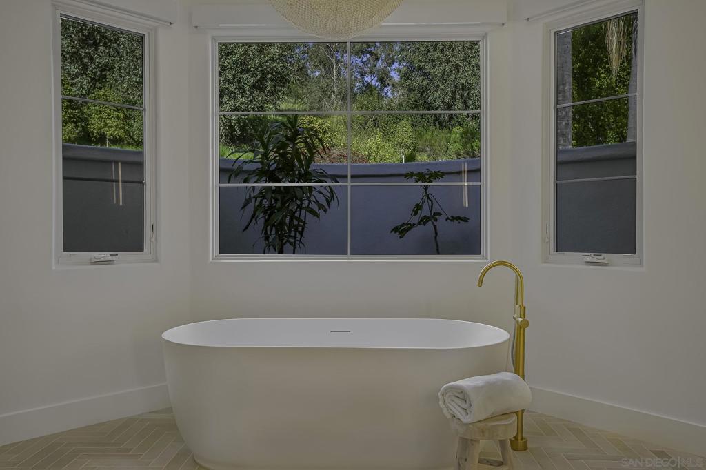 Rancho Santa Fe - Residential