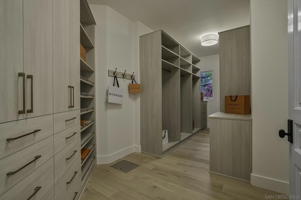 Rancho Santa Fe - Residential