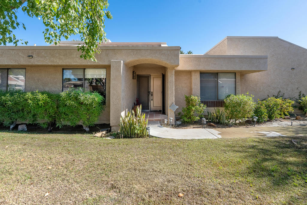 68704 Calle Tolosa