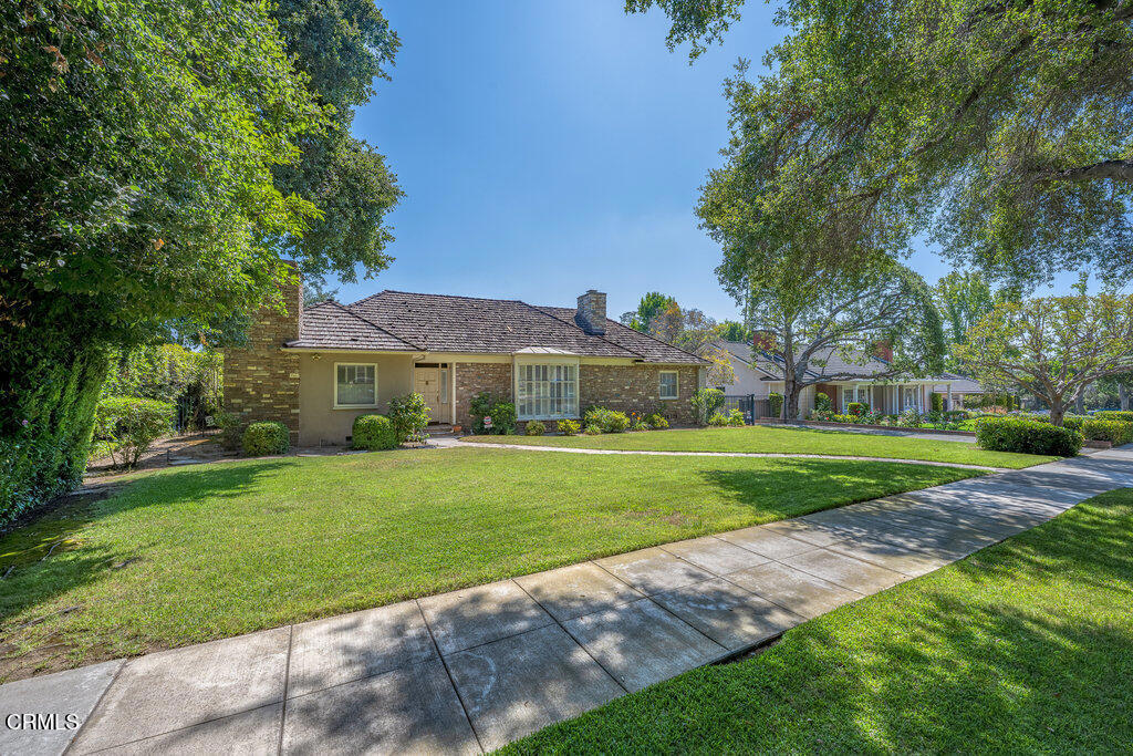 Properties 1 1488 Kensington Road