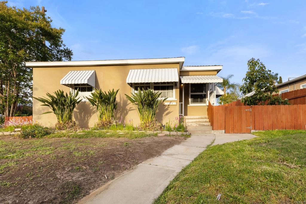 4561 Parks Avenue