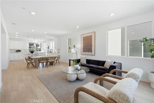 27308 N BEAR CREEK LN, STEVENSON RANCH, CA 91381 - Image bdb04cef1f0eebfac7fae9c5e82c3875/1834301153