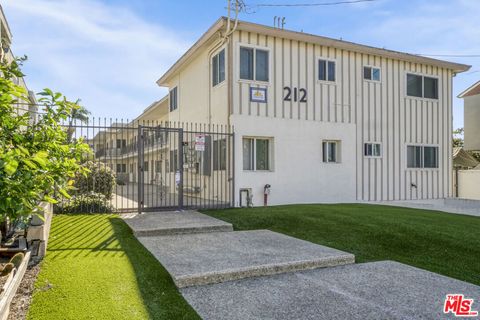 212 E Tamarack Avenue Inglewood CA 90301