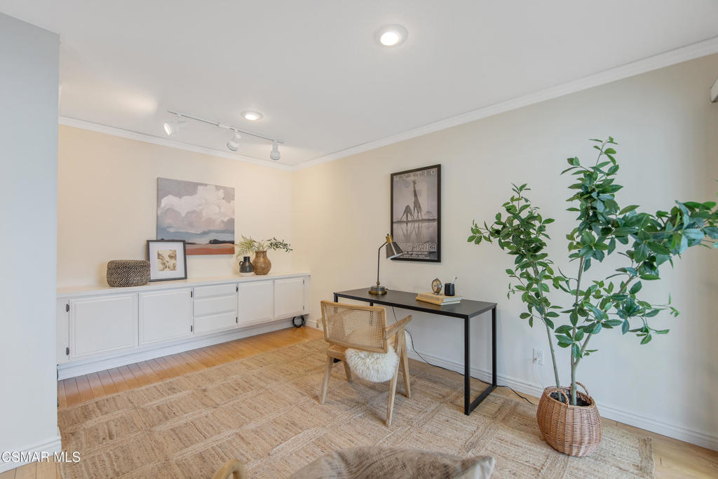 Westlake Bay-728 - 728 - Residential