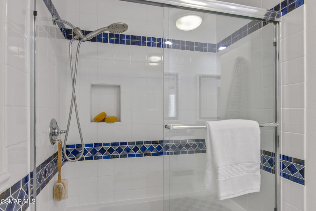 Westlake Bay-728 - 728 - Residential