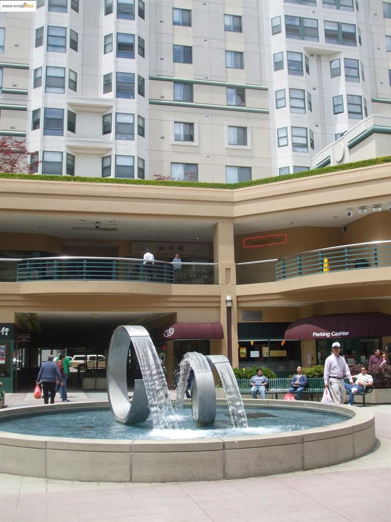 CHINATOWN - Residential