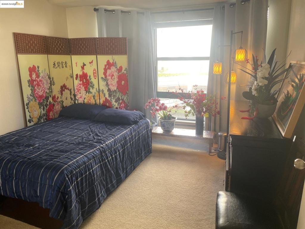 CHINATOWN - Residential