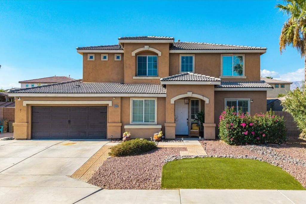 83806 Mojave Drive