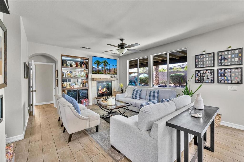 83806 Mojave Drive