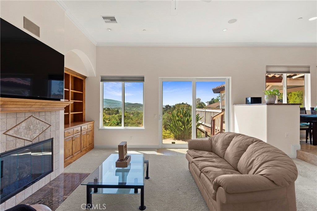 228 Vista Grande