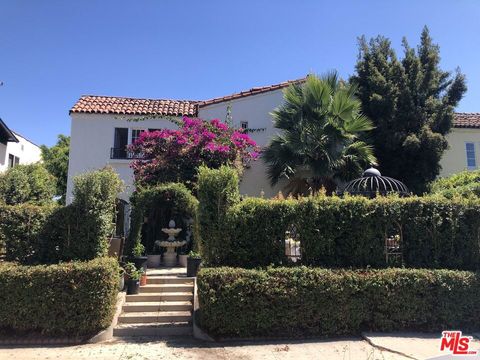 Photo of 1360 Masselin Avenue, Los Angeles, CA 90019 (MLS # 26828583)