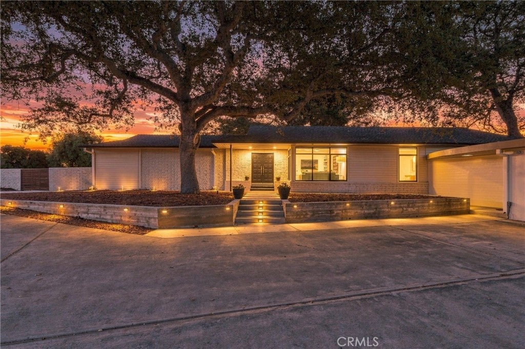 810 Cherry Street