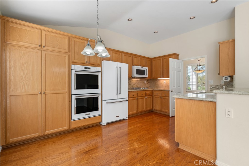 Meadows Wood (610) - Residential