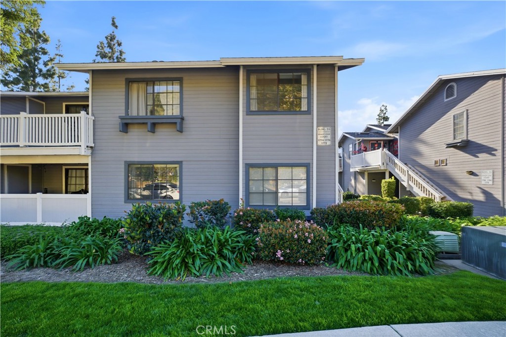 1774 Shady Oaks Court