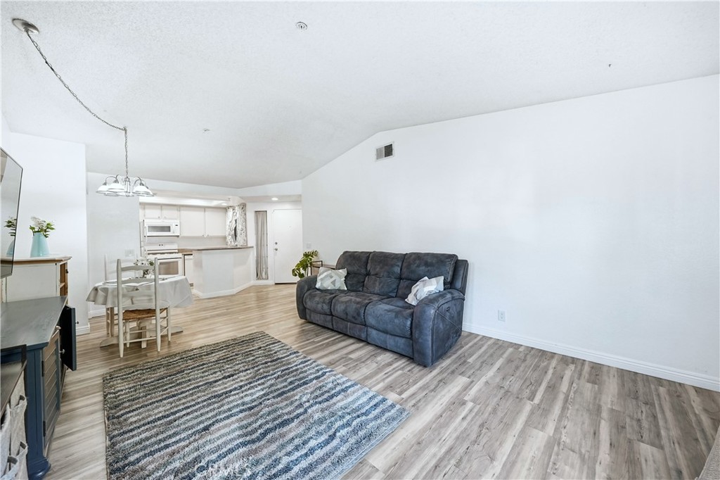 1774 Shady Oaks Court