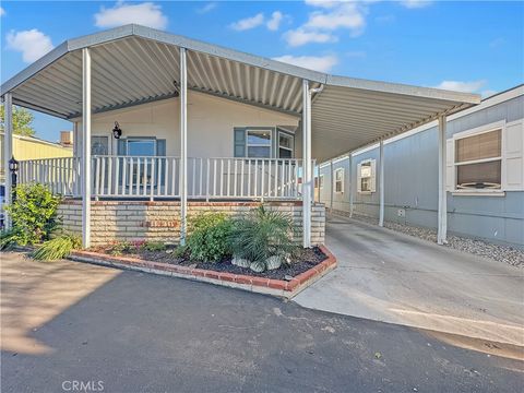 Photo of 220 S Elk #75, Hemet, CA 92543 (MLS # SW26071682)