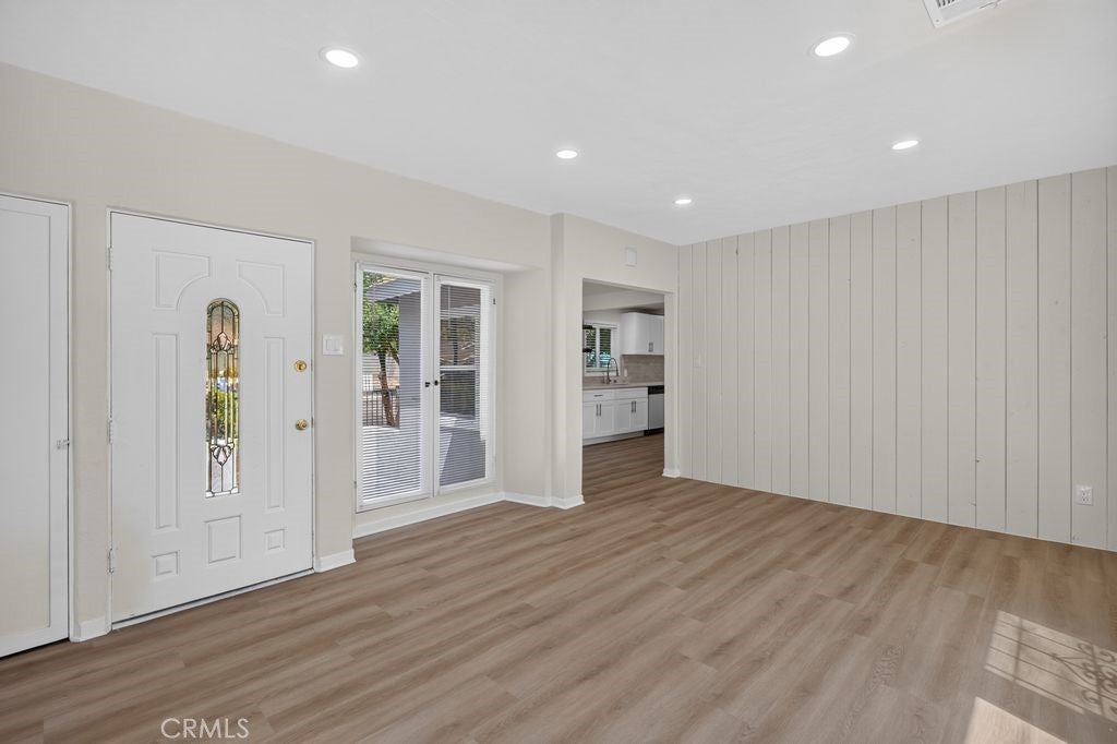 416 N Monterey