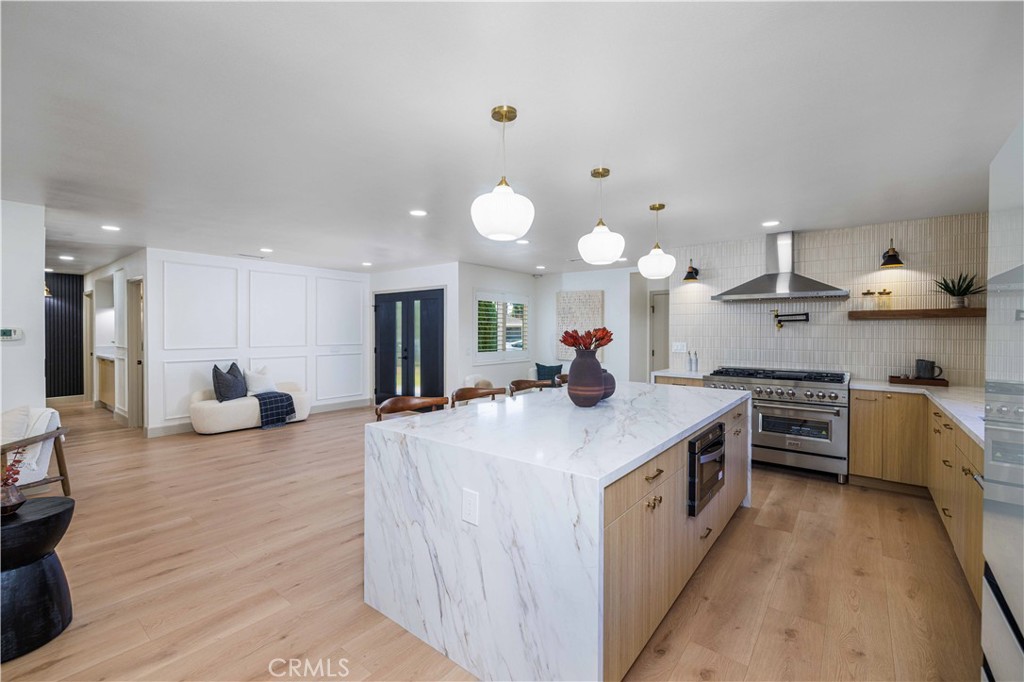 9792 La Arena Circle