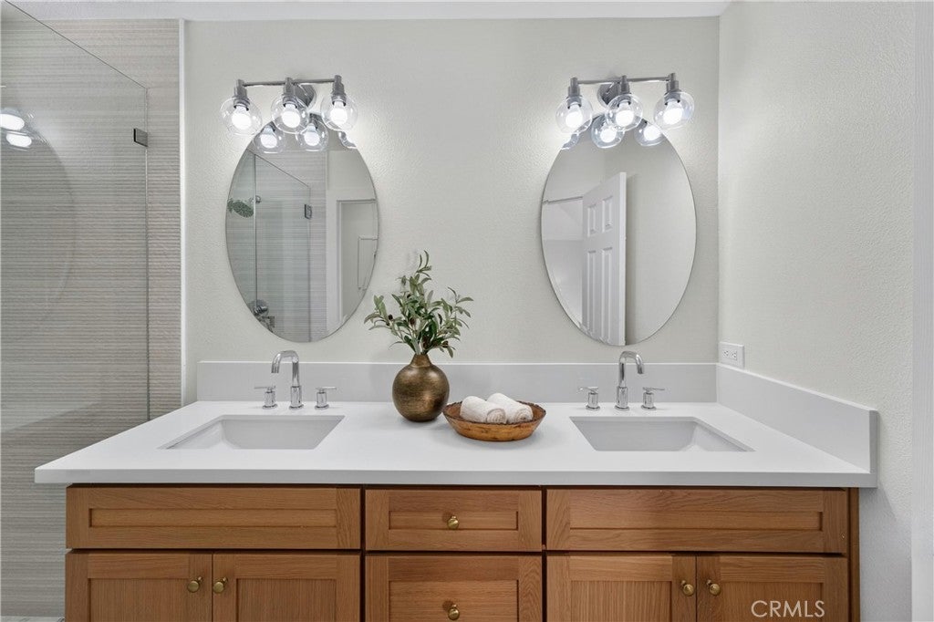 43 Oxbow Creek, Laguna Hills CA 92653 - Photo 36