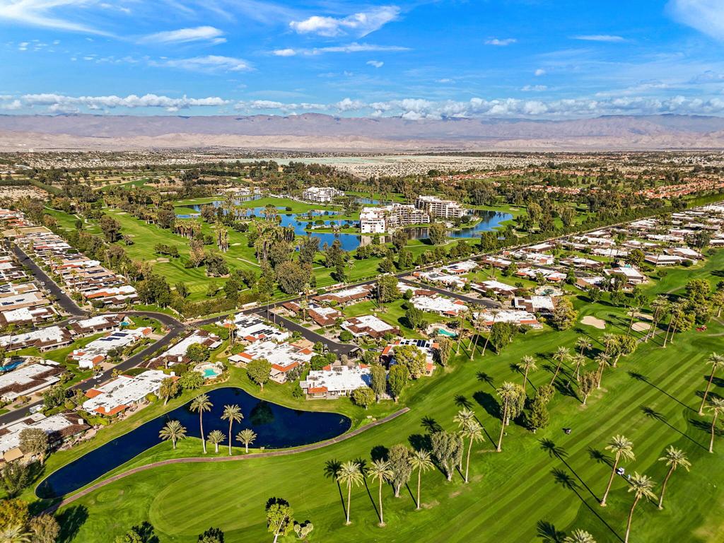 The Springs C.C. - Residential