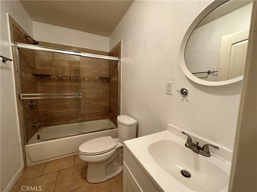 1454 W 218th Street