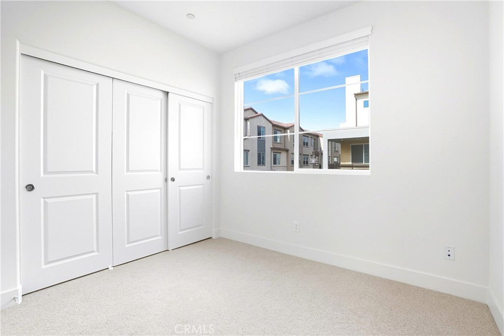 Mariposa - Residential Lease