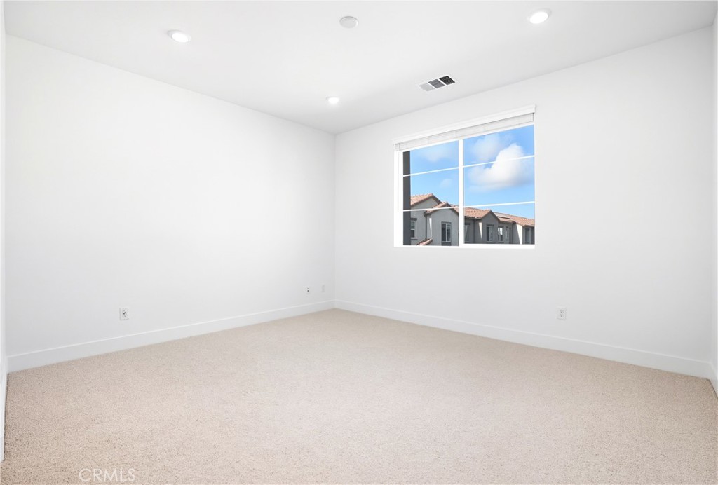 Mariposa - Residential Lease