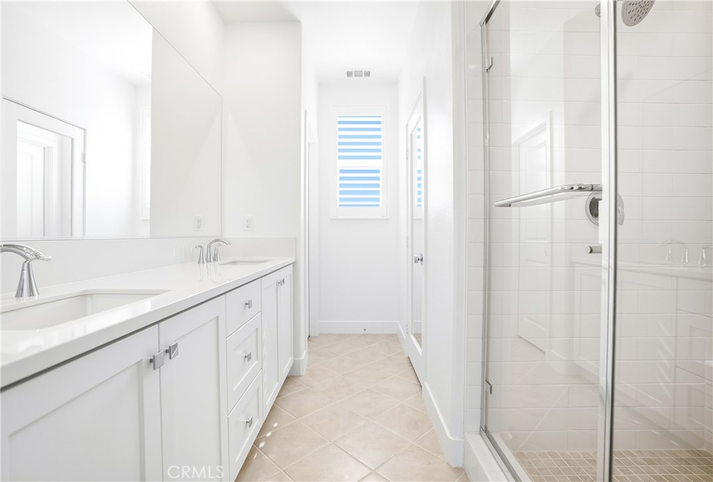 Mariposa - Residential Lease