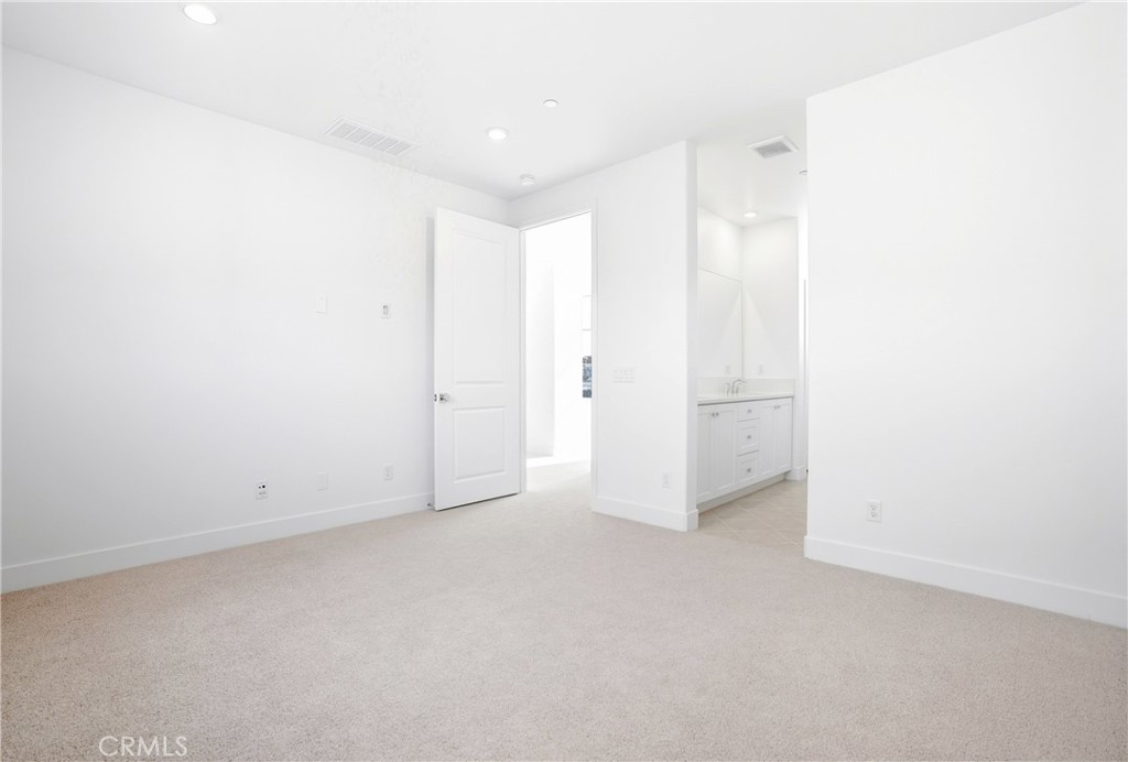 Mariposa - Residential Lease