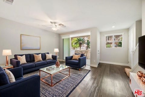 Photo of 4446 Paxton Place, Calabasas, CA 91302 (MLS # 26866131)