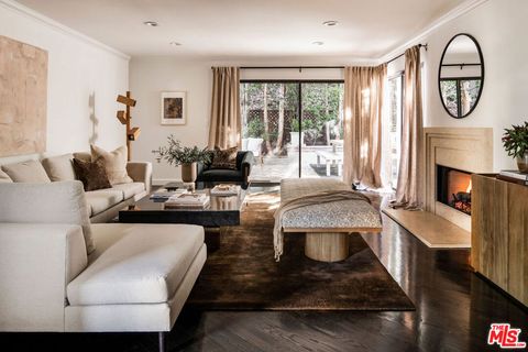 Photo of 2518 Almaden Court, Los Angeles, CA 90077 (MLS # 25491213)